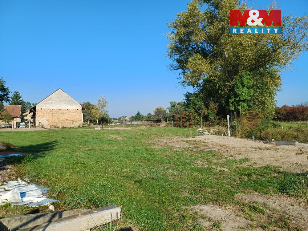 Prodej pozemku k bydlení v Roveňsku - Holice - 4