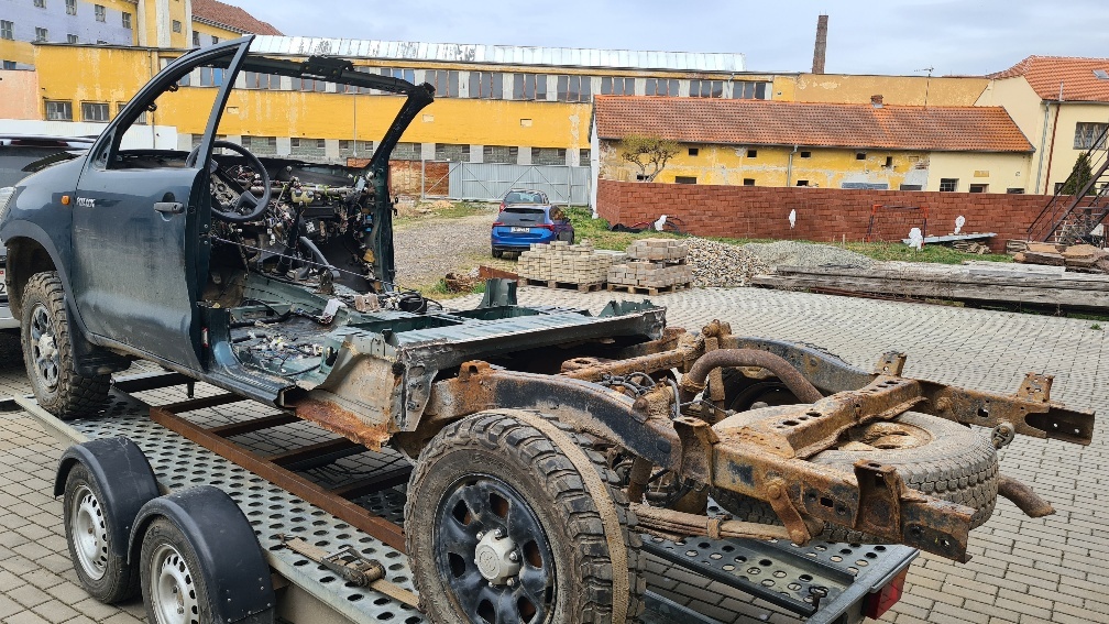 Toyota Hilux 2,5 2013