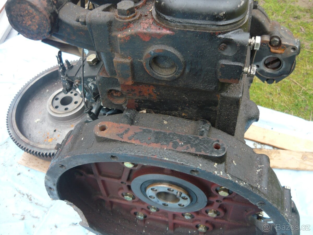 ČÍNSKÝ MOTOR LAIDONG - 3 válec - 4