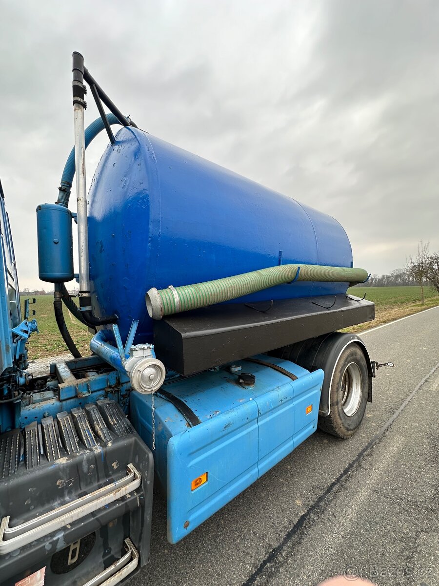 Fekálními vůz Scania p114 - 4