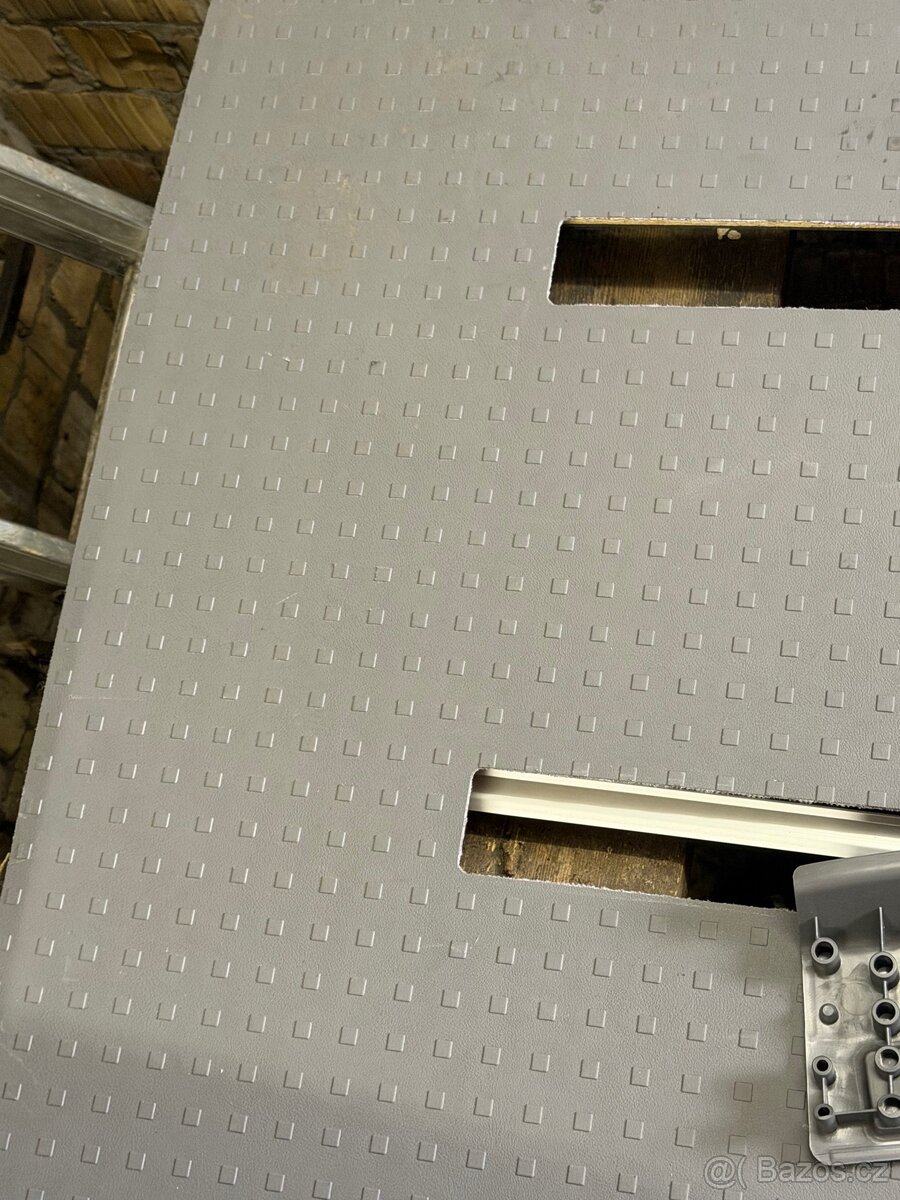 podlaha kolejnice VW T6.1 CALIFORNIA - 4