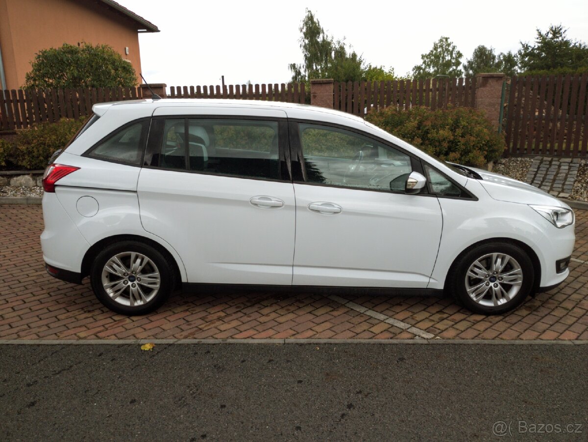 Ford Grand C-MAX 1,5 TDCI sedmimístný - 4
