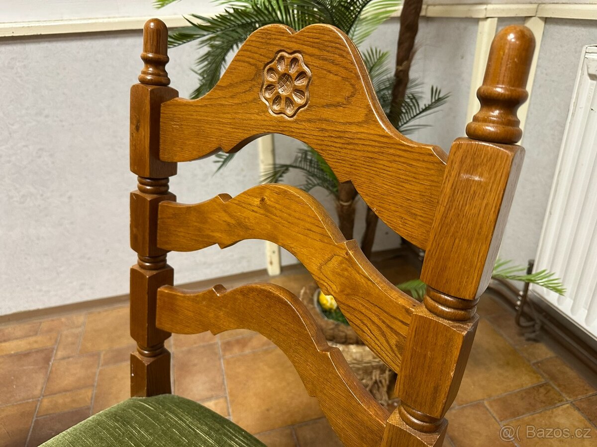 Rustikální jídelní set. Rozkládací stůl + 4 židle. - 4