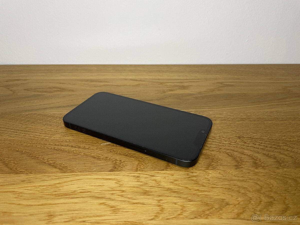 Apple iPhone 14 128GB Midnight - velmi pěkný, baterie 89% - 4