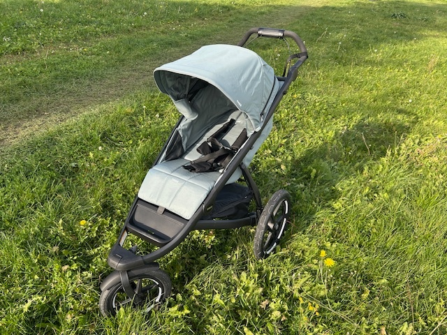 Kočárek Thule Urban Glide 3 s látkou v barvě Mid Blue. - 4