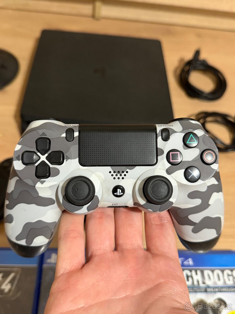 Sony PlayStation 4 Slim 1TB + ovládače , PS4 hry a stanica - 4