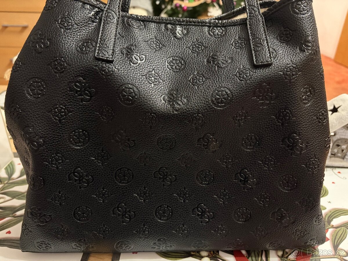 Guess černá kabelka 2v1 - 4