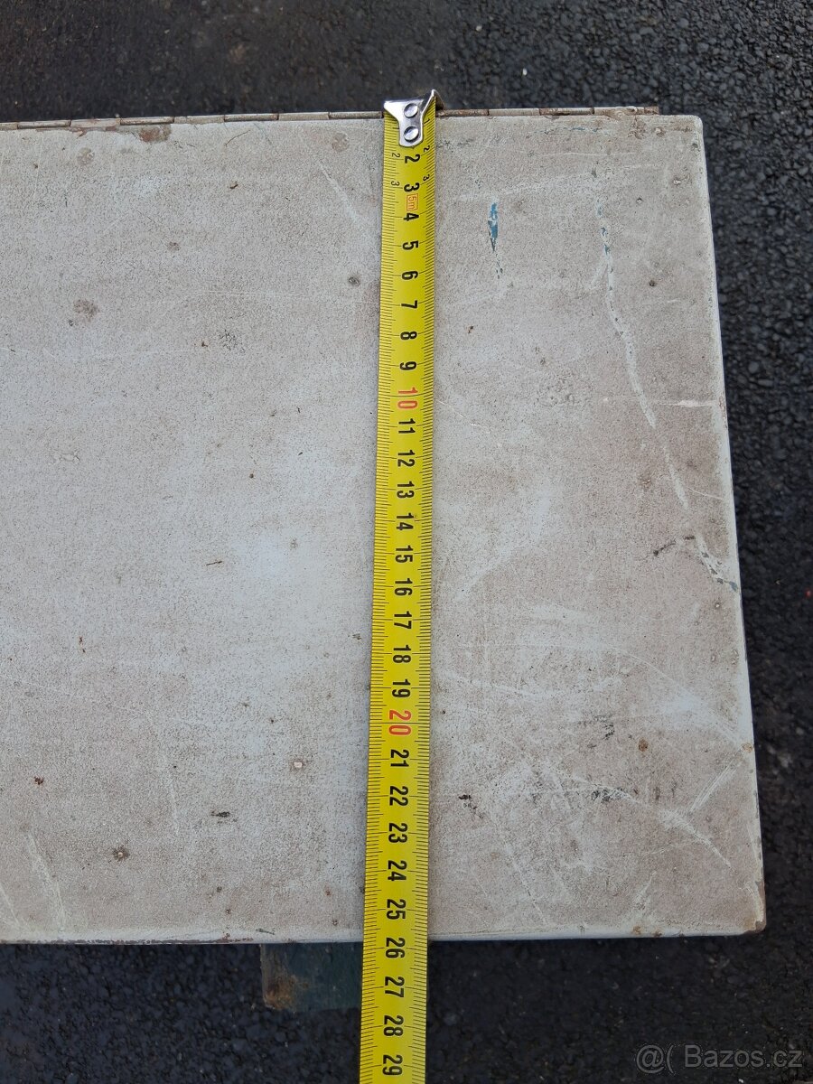 Plechová bedna box na nářadí - 4