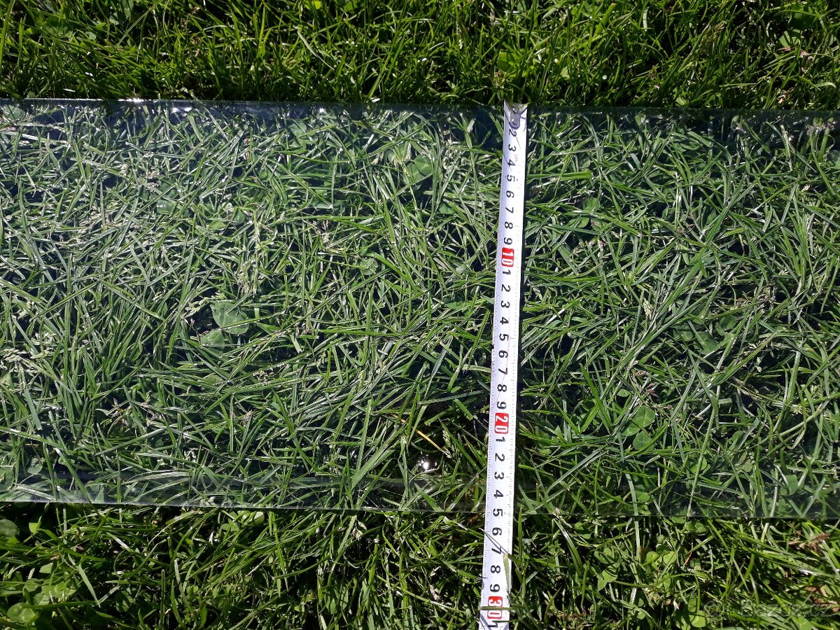 Prodám sklo na ROBUR - 4