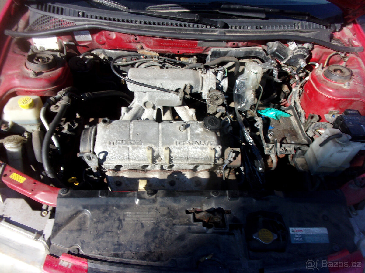 Mazda 323 BA P - 4