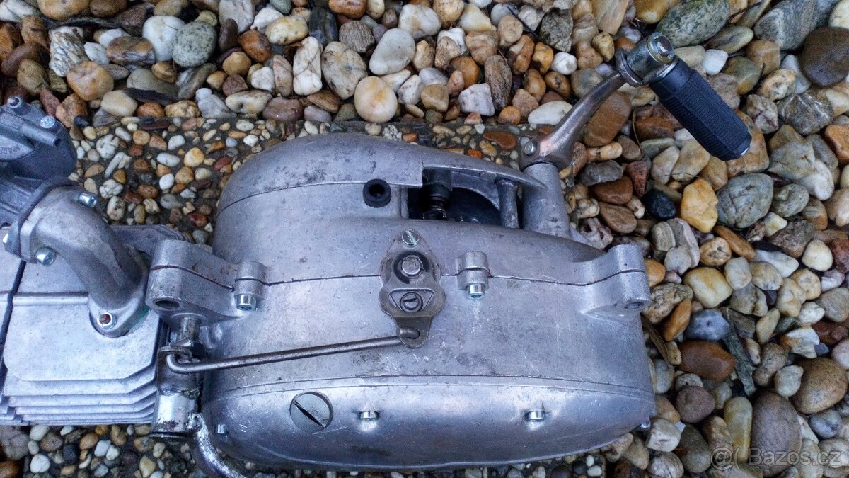 Motor Pionýr 50/05 - 4