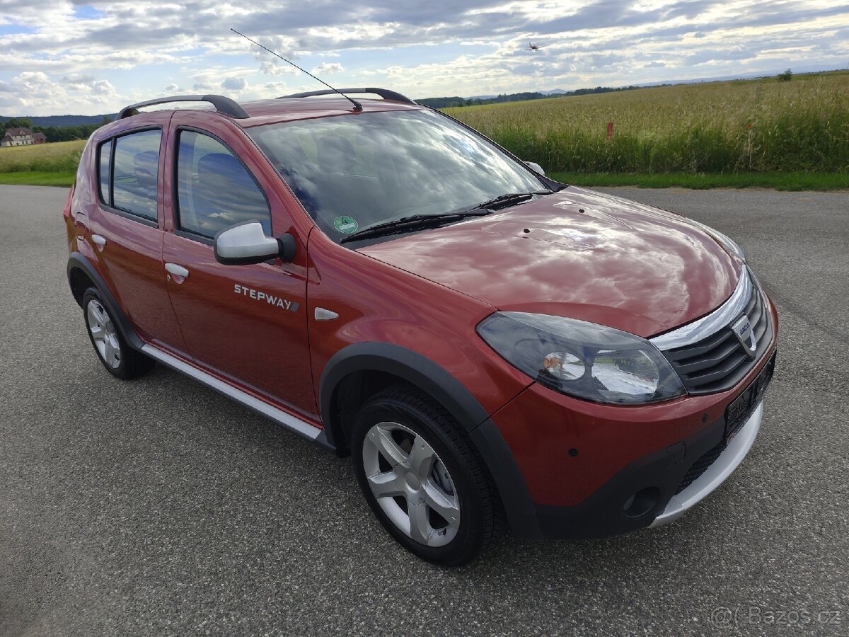 Dacia Sandro Stepway 1.6 R. v. 2011 - 4