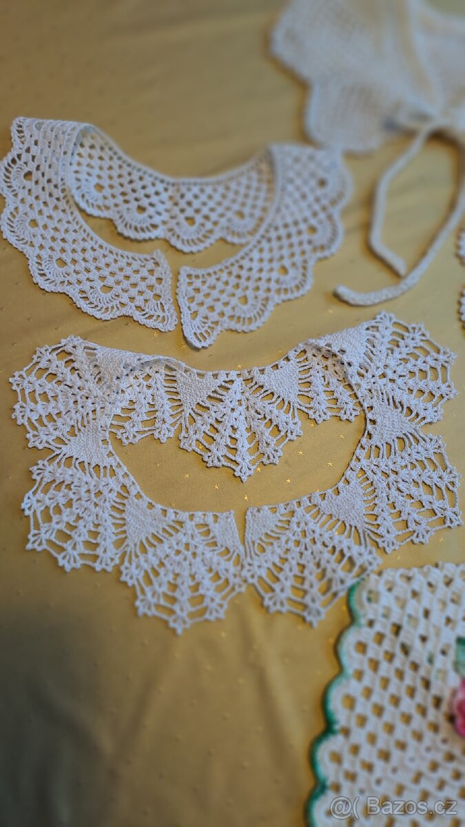 retro sbírka cukrářských zástěrek, krajkové límečky - 4