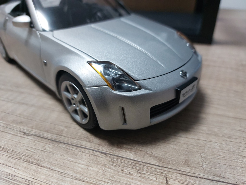 model auta Nissan 350 Z Roadster 1:18 Autoart - 4
