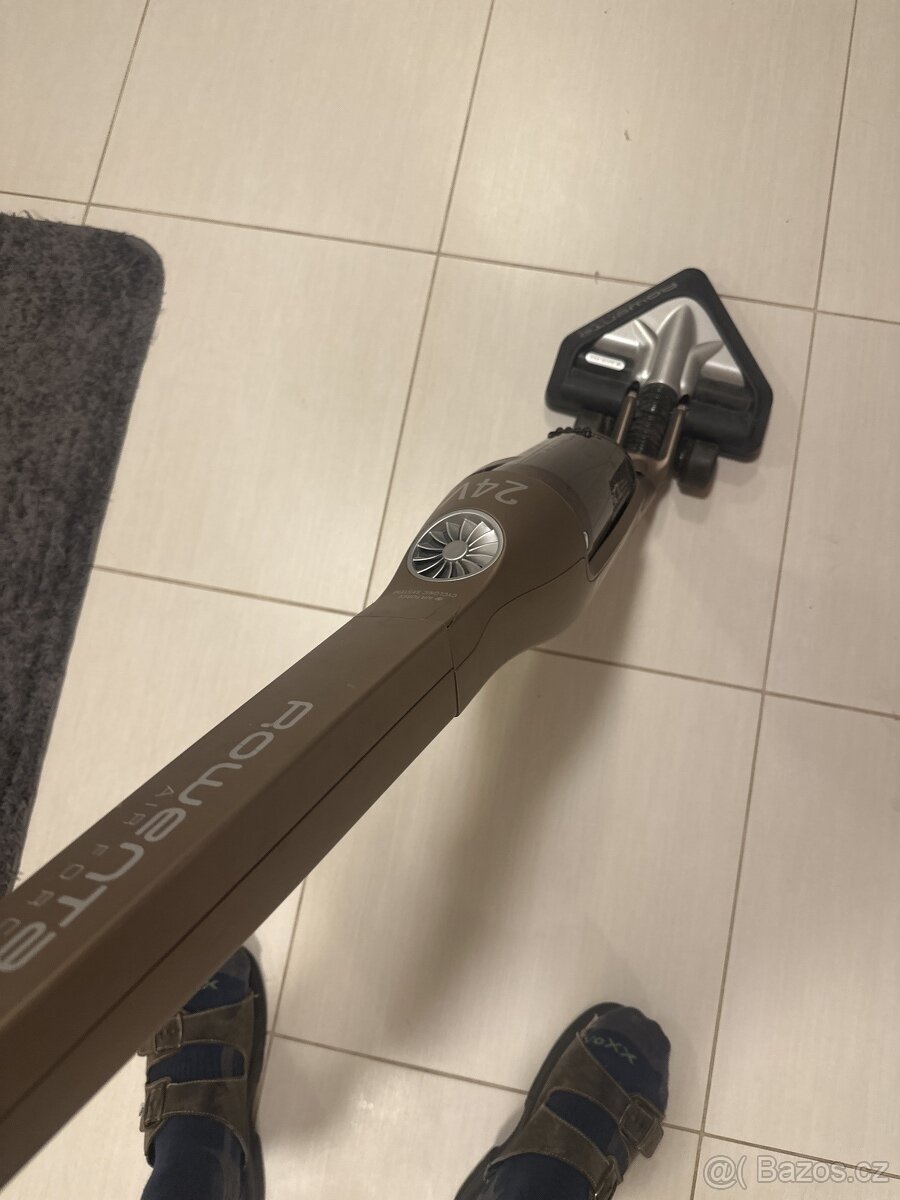 Vysavač Roberta Air Force - 4