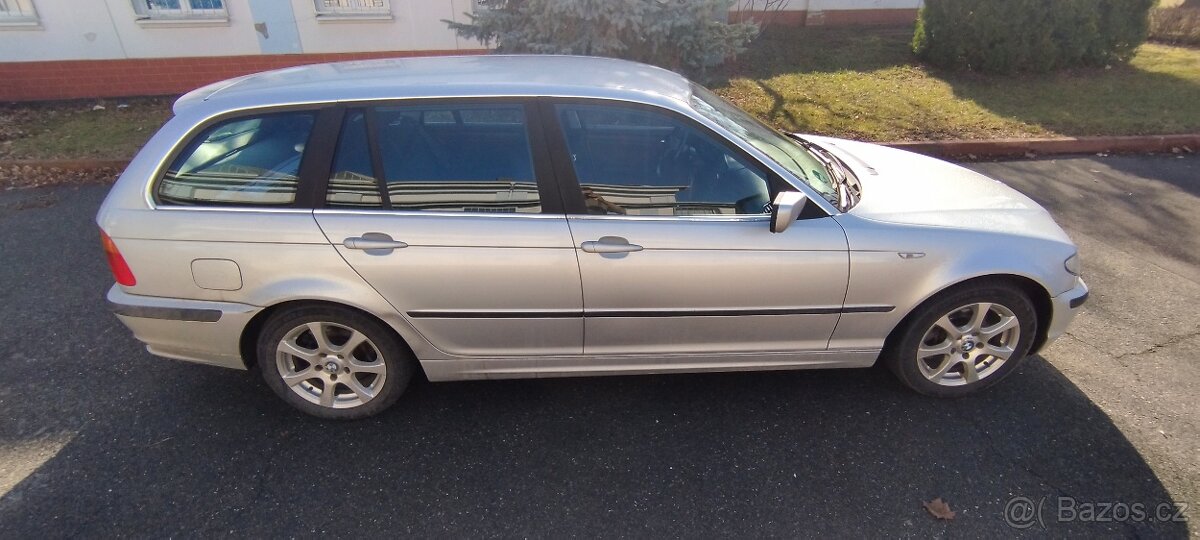 BMW E46 320i Touring - 4