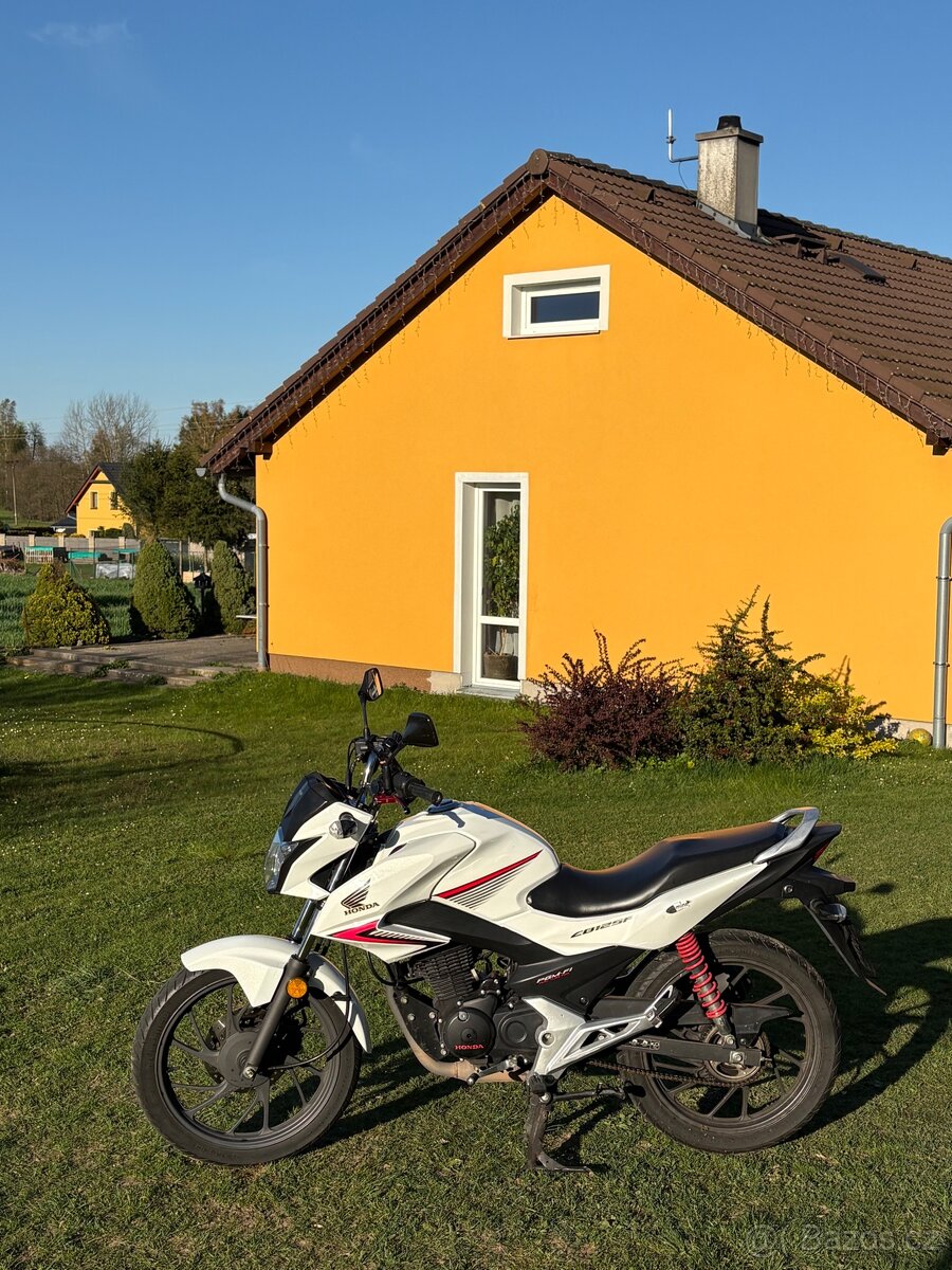 Honda CB125F - 4