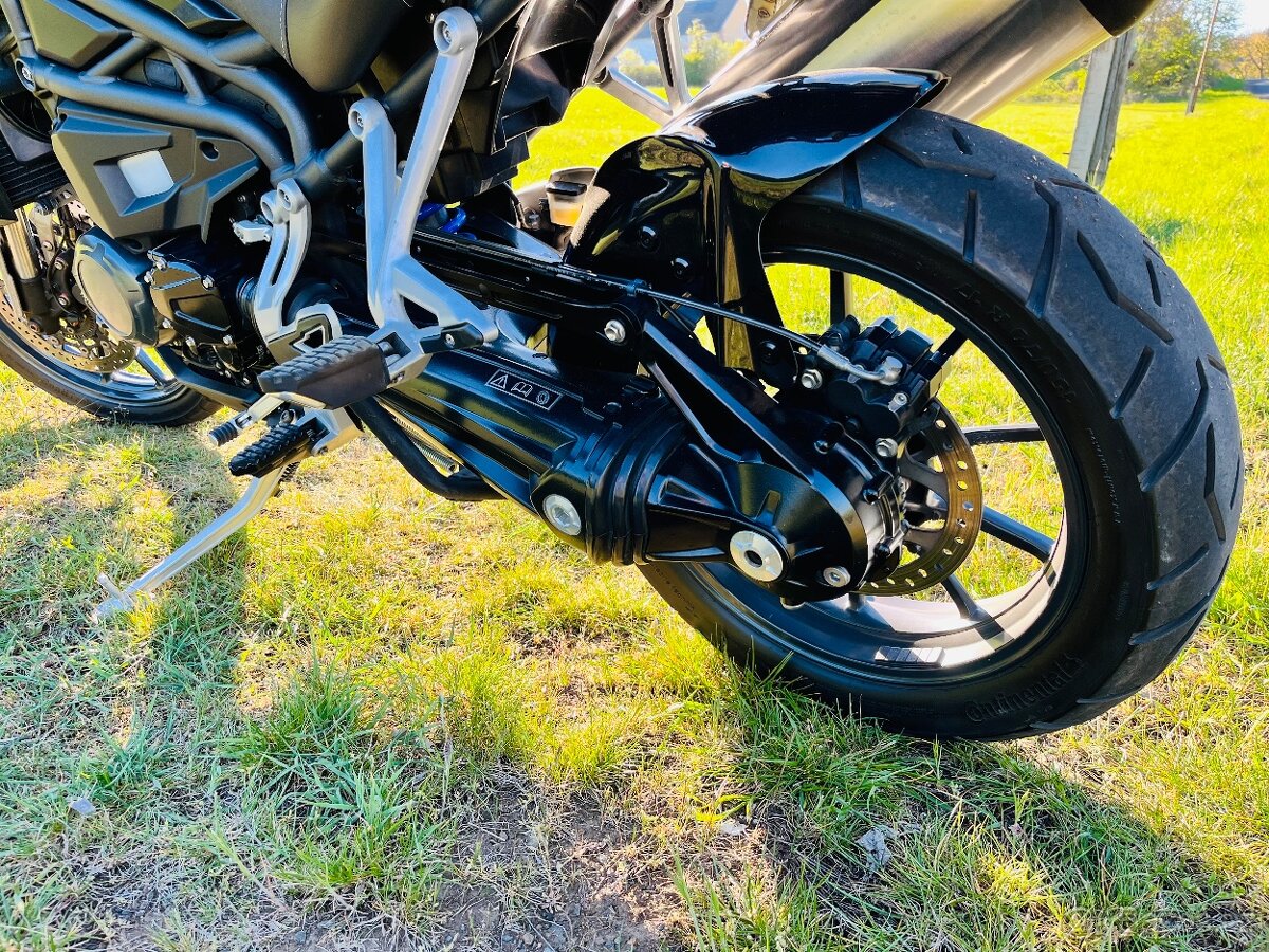 Triumph Explorer 1200 - 4