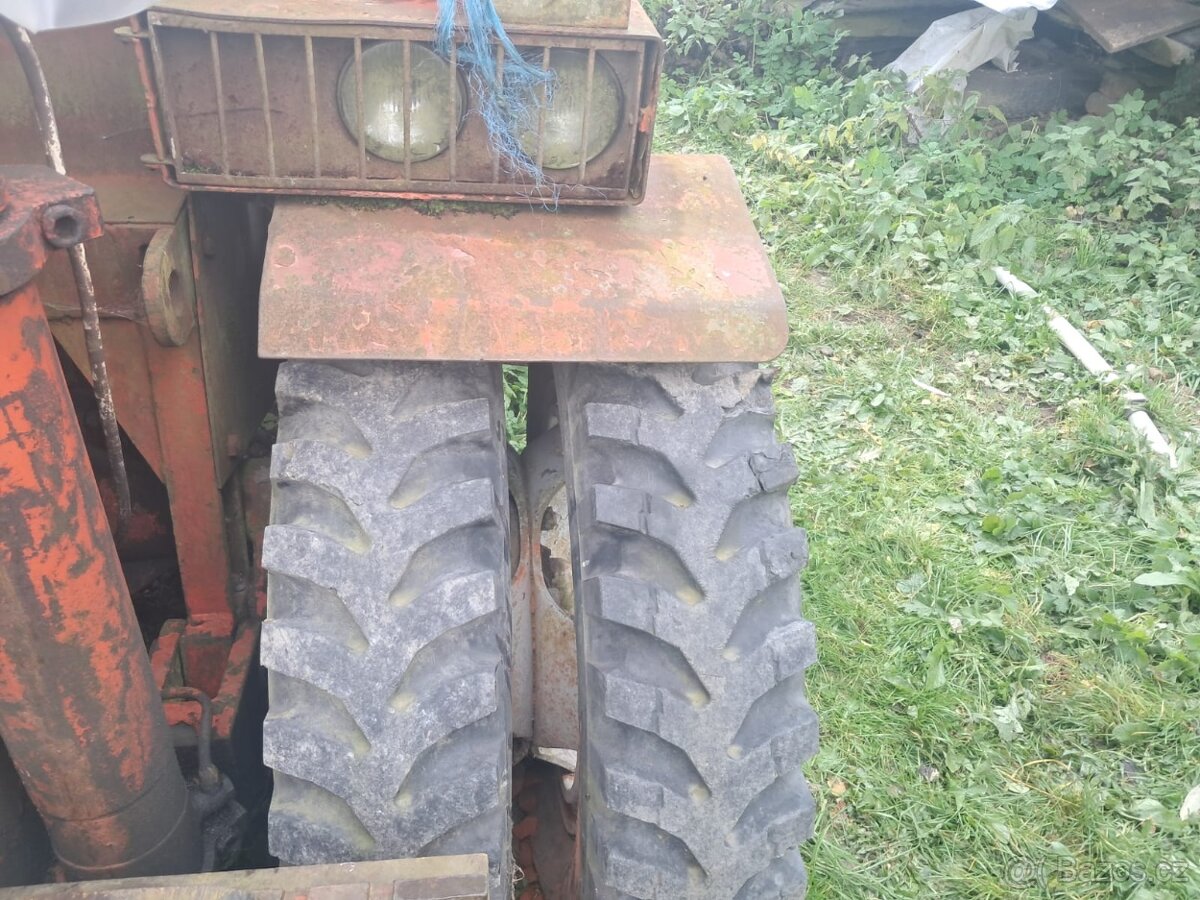 PRODEJ - terénní DESTA 3,5 t s otočí 180 ° - 4