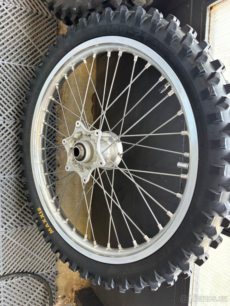 Přední kolo ktm 21 - 4