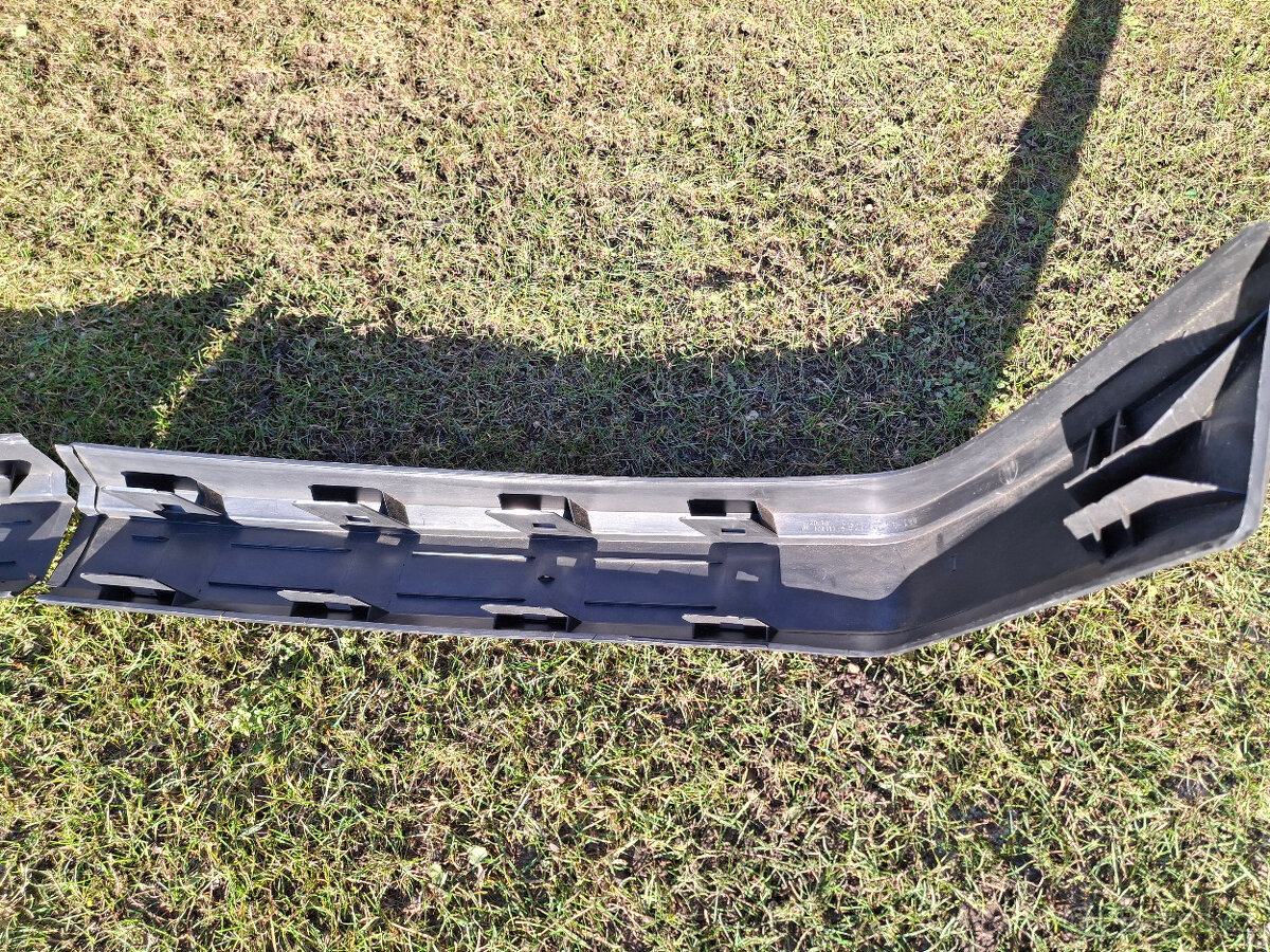 ŠKODA 105 - 136 - NOVÝ NÁRAZNÍK - 4