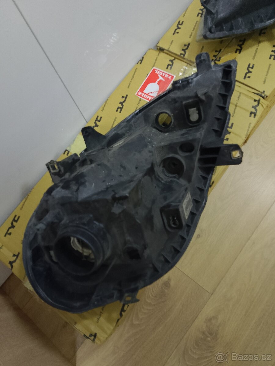 Světla Renault Trafic - 4