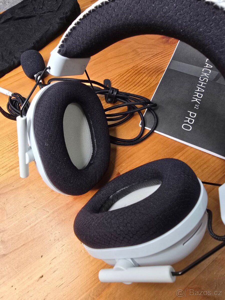 Razer BlackShark V2 Pro(White) - Top stav - 4