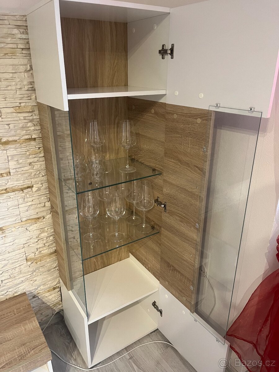 Obývací stěna, postel, noční stolek, komoda, stůl - 4