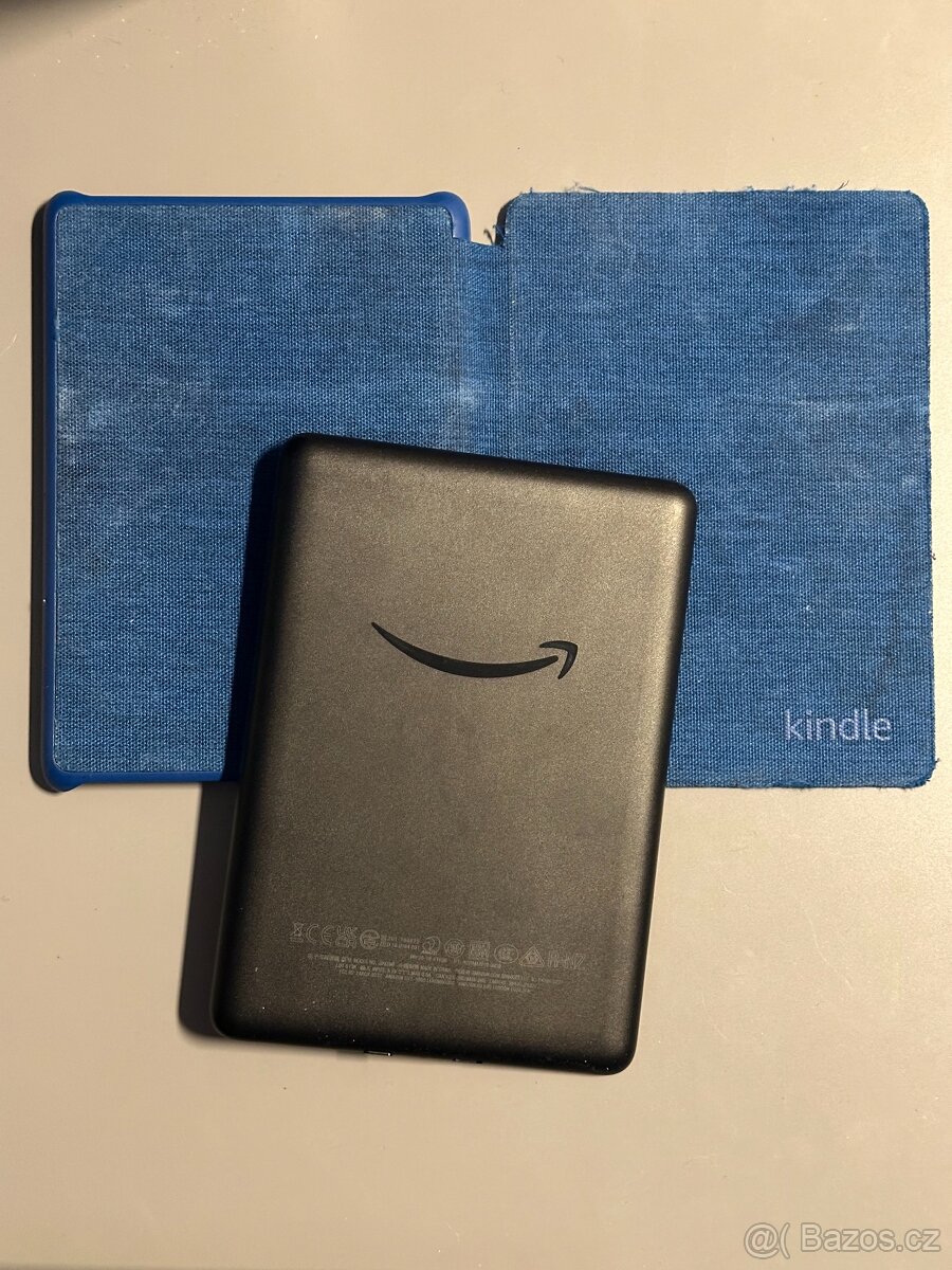 Čtečka knih Amazon Kindle 10. gen 8GB černá + obal - 4
