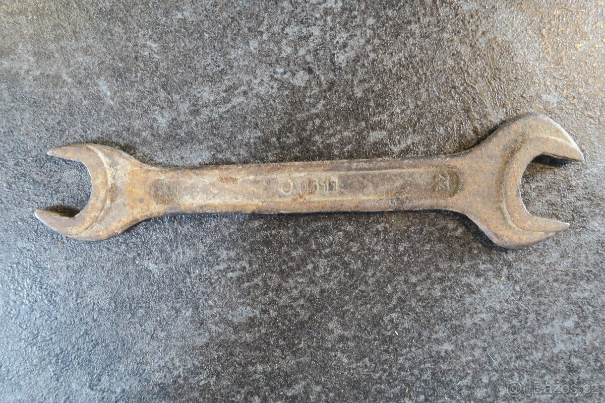 KLÍČE Tona 3ks.CENA ZA VŠE. - 4