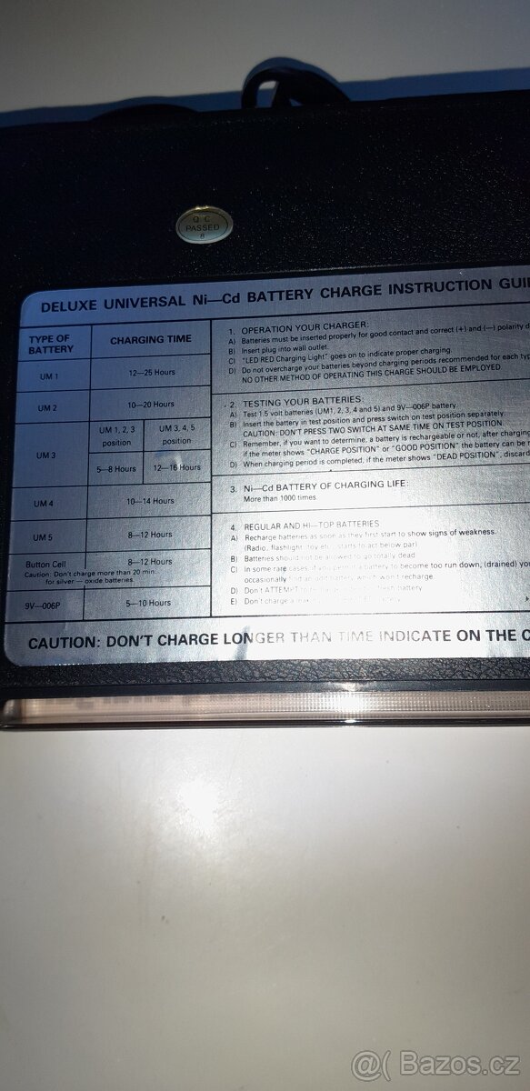 Univerzální nabíječka baterek - 4