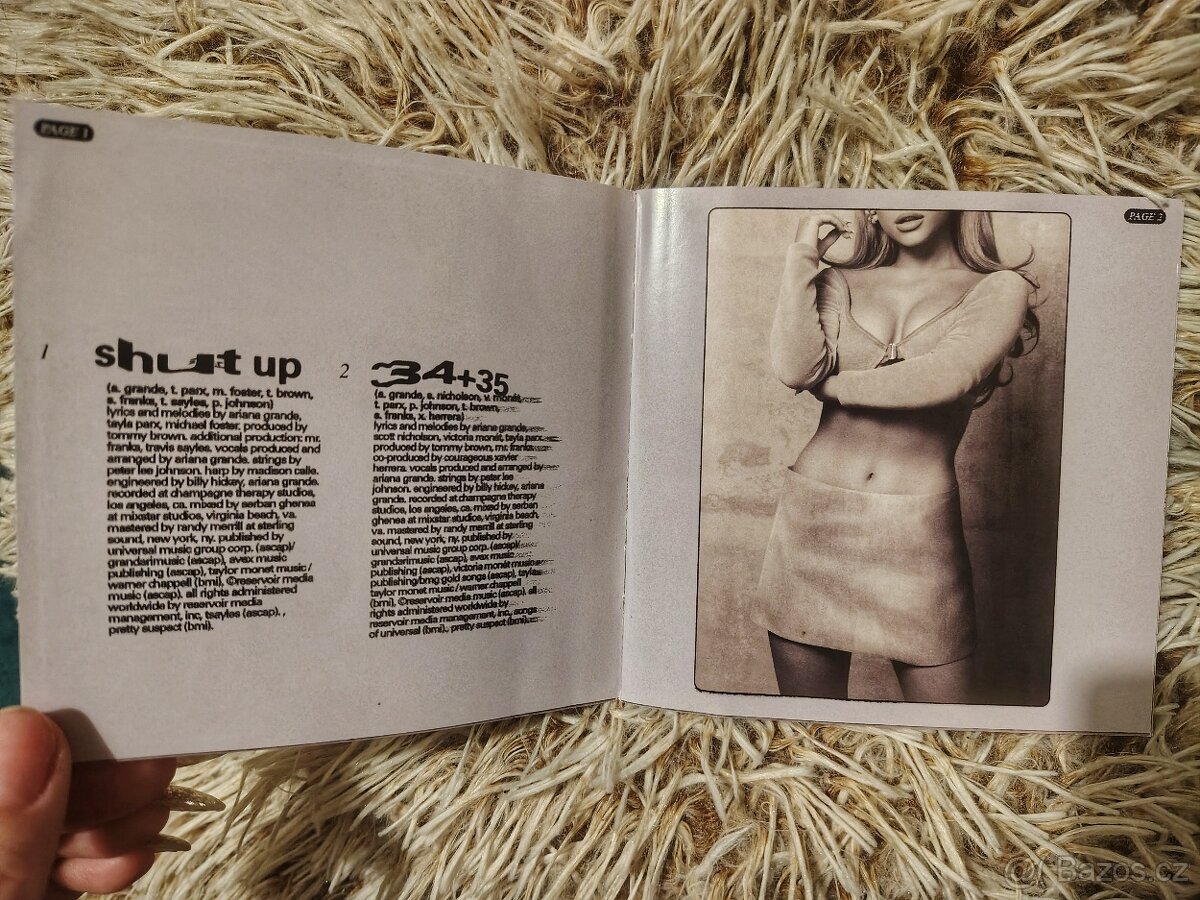 CD Ariany Grande s autogramem - 4