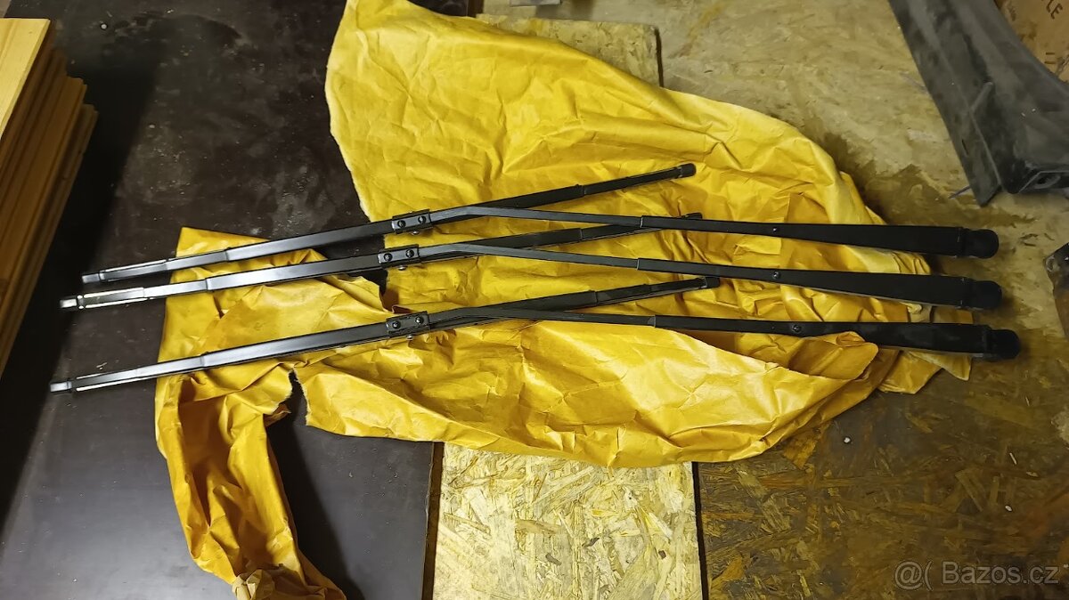 Stíratko stěrač Tatra 815 - 4