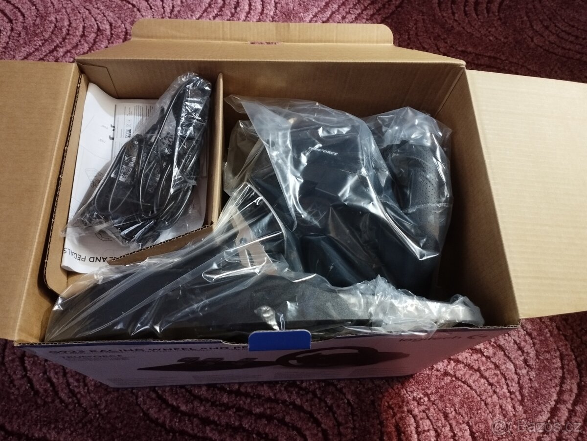 Volant Logitech G923 - 4