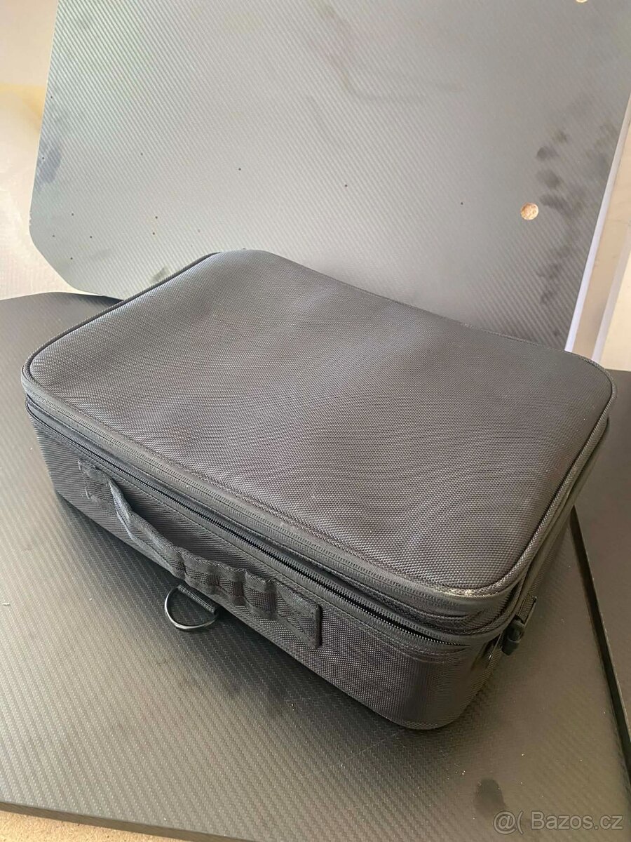 Nový kadeřnický a kosmetický kufřík - 4