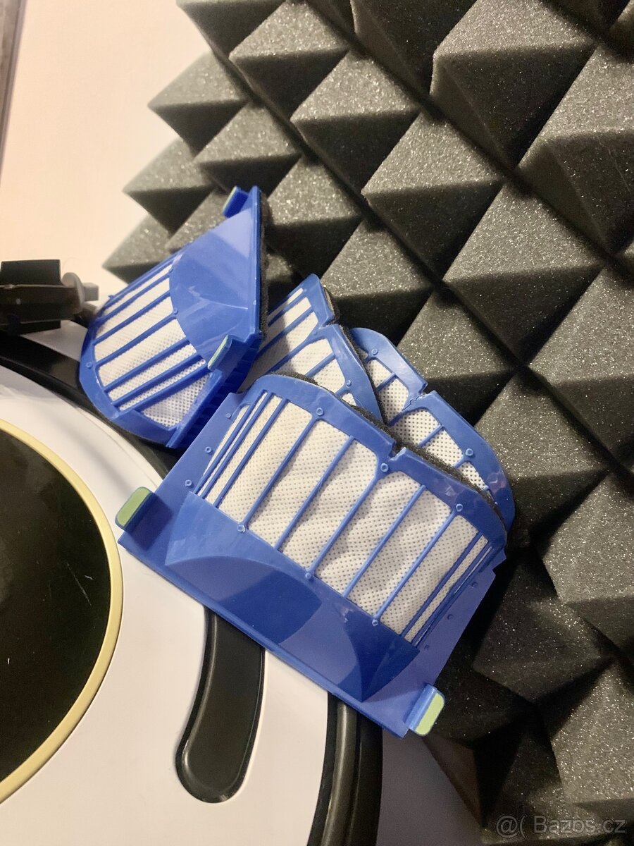 iRobot Roomba 621 - 4