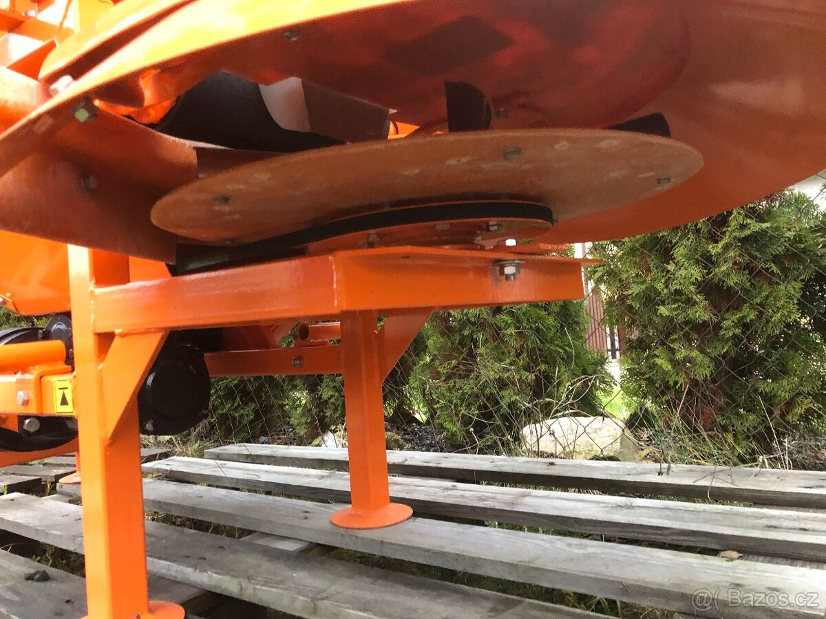 Posypovač komunální 600kg - 4