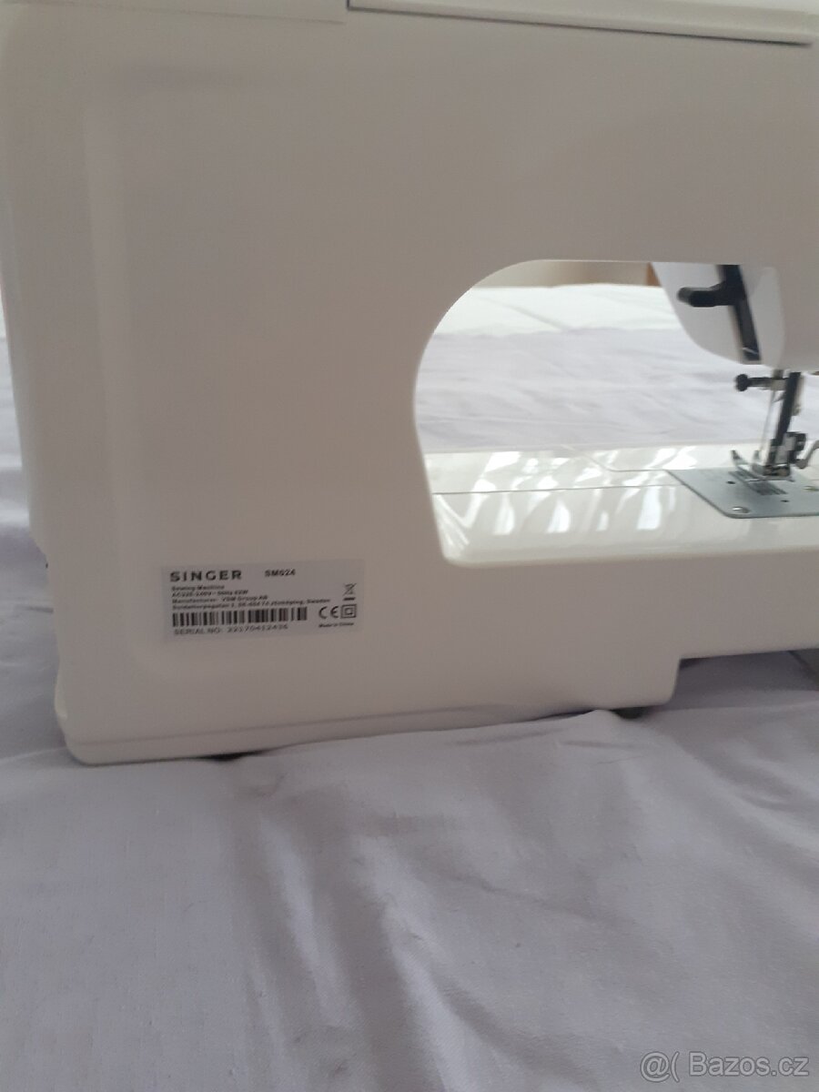Šicí stroj, značka SINGER SM024 - RD. - 4