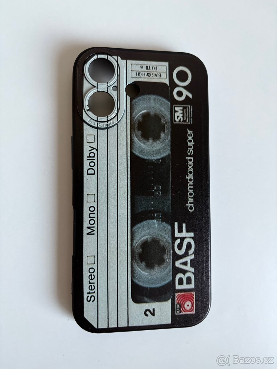 KRYTY NA IPHONE 16 - 4