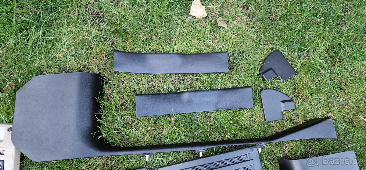 Plasty do interiéru + stropní ovládání - Cadillac SRX - 4