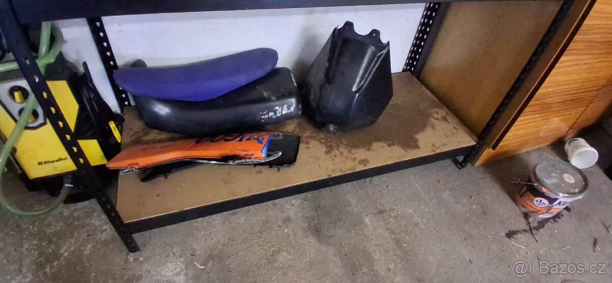 Prodám suzuki dr 600 nepojizdna - 4