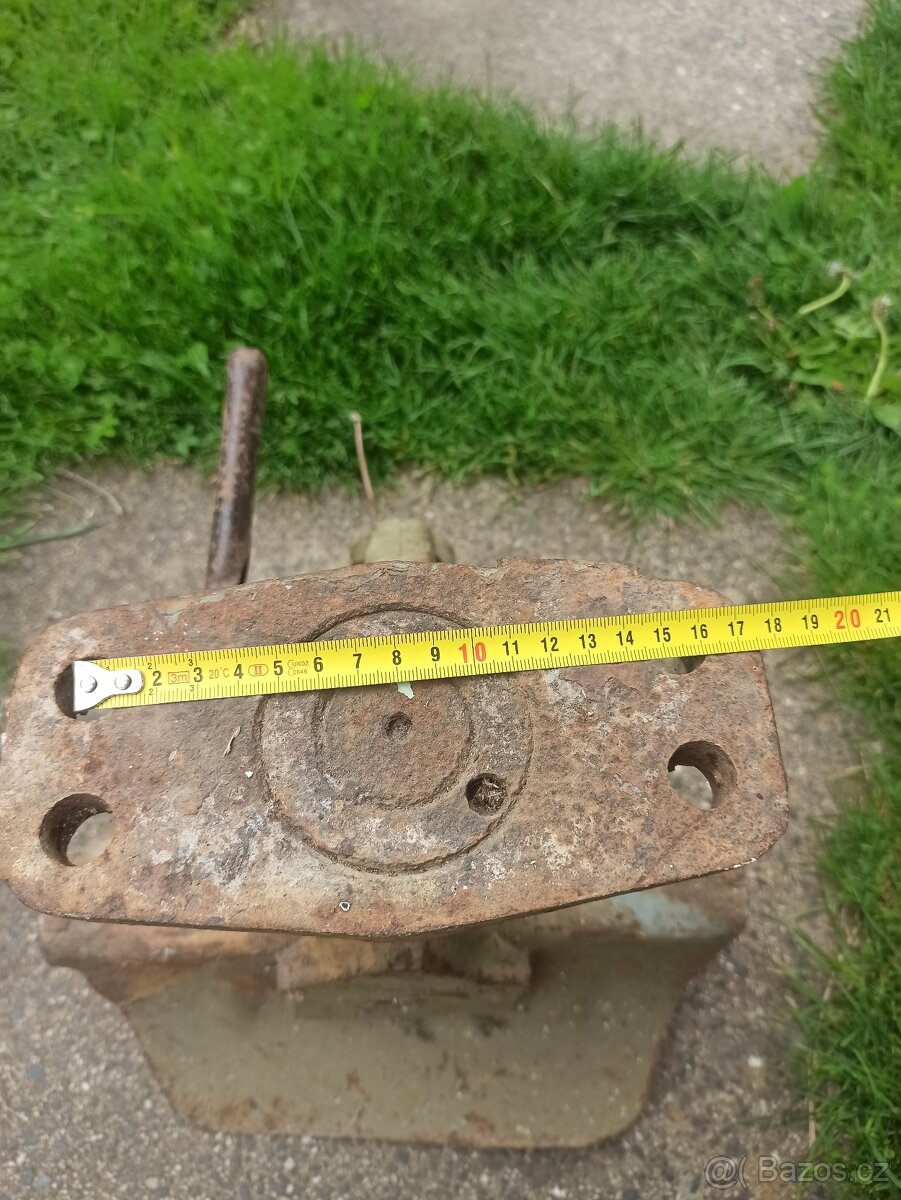 prodám tažné zařizeni automatické - 4