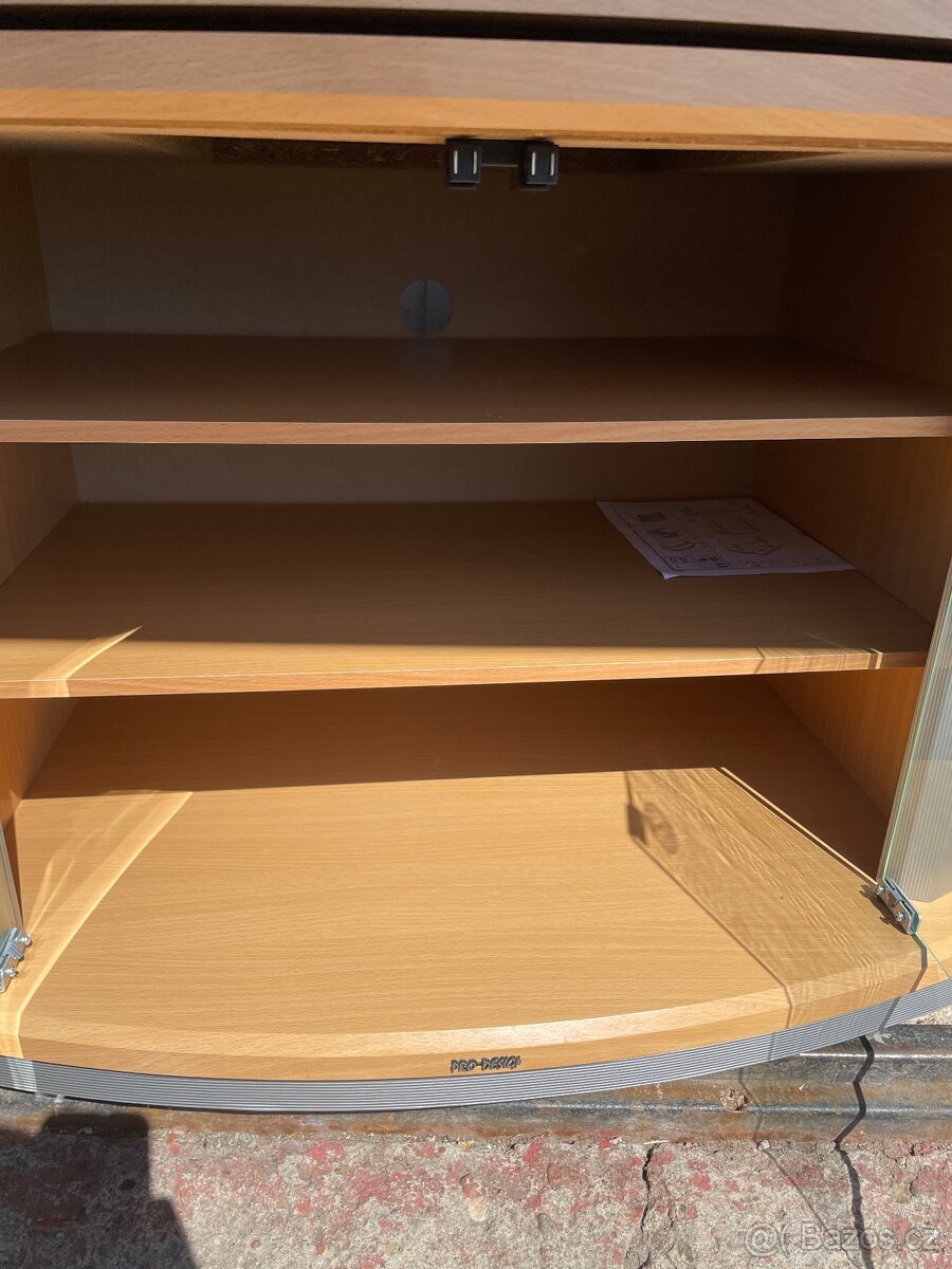 Stolek pod TV - 4