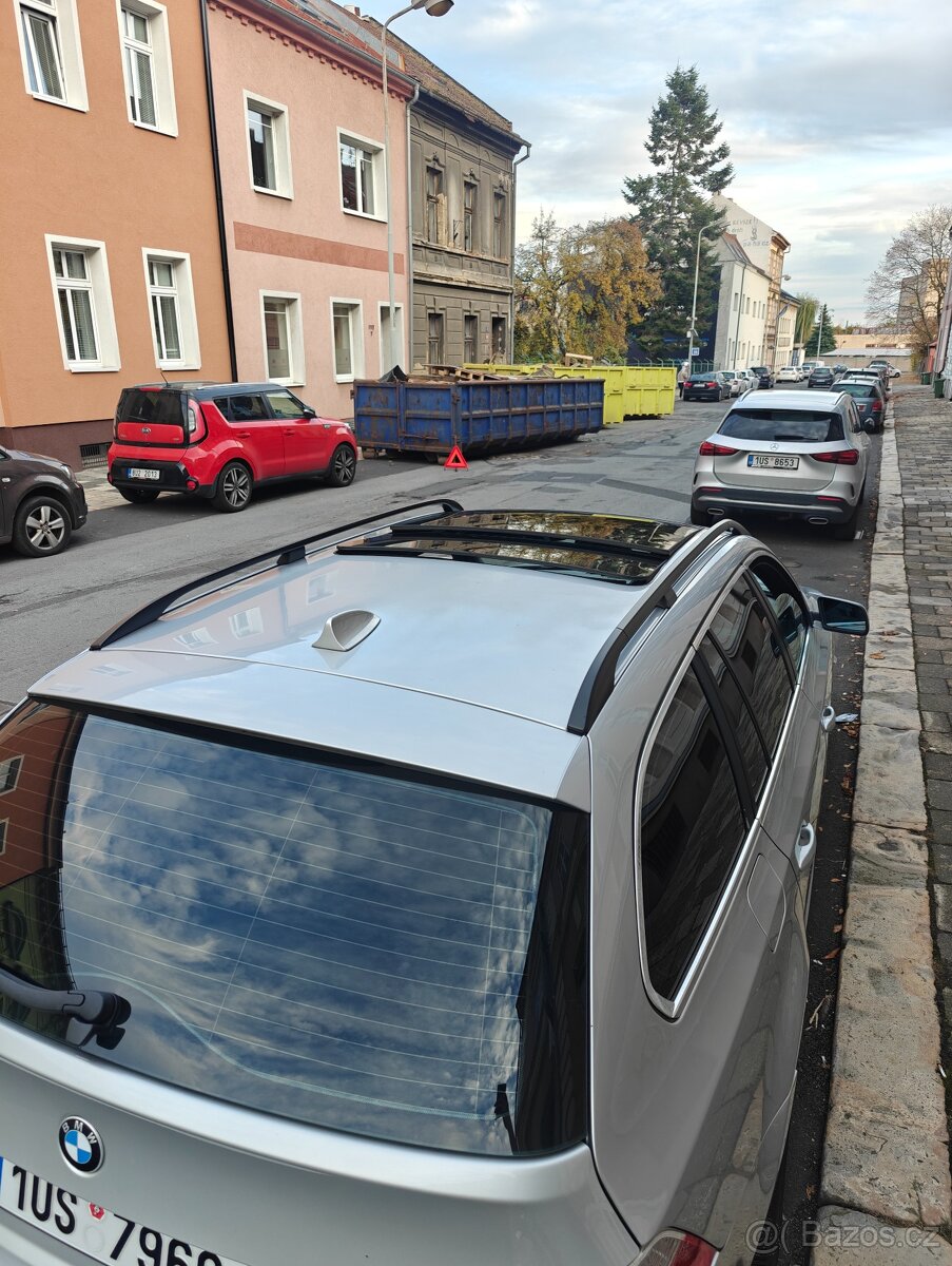 BMW E61 525d 130kw m-packet - 4