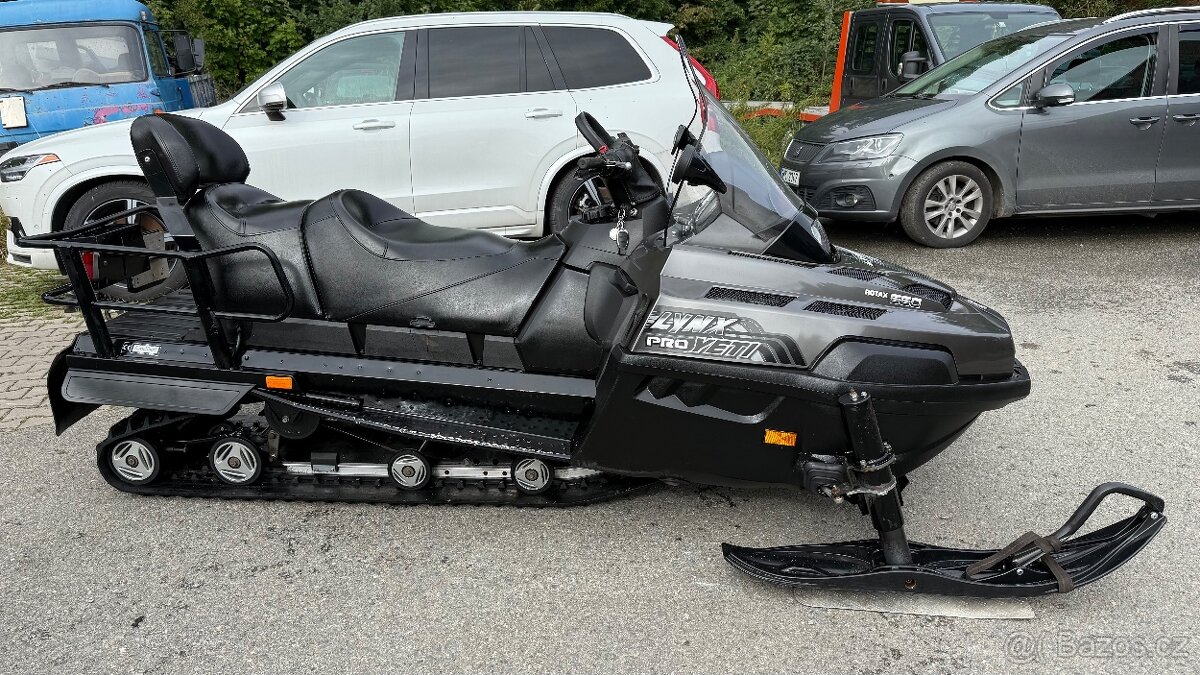 LYNX YETI PRO 550 -Sněžný Skůtr -Nový v ČR - 4