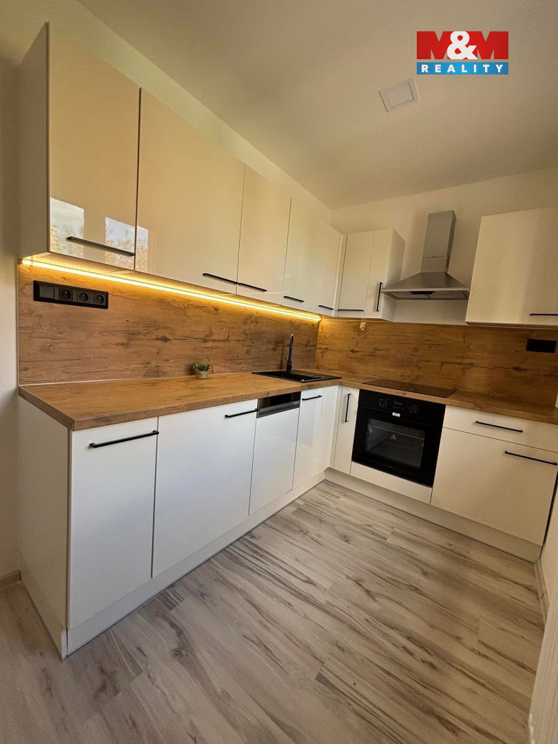 Prodej bytu 3+1, 57 m², Karviná, ul. Sovova - 4