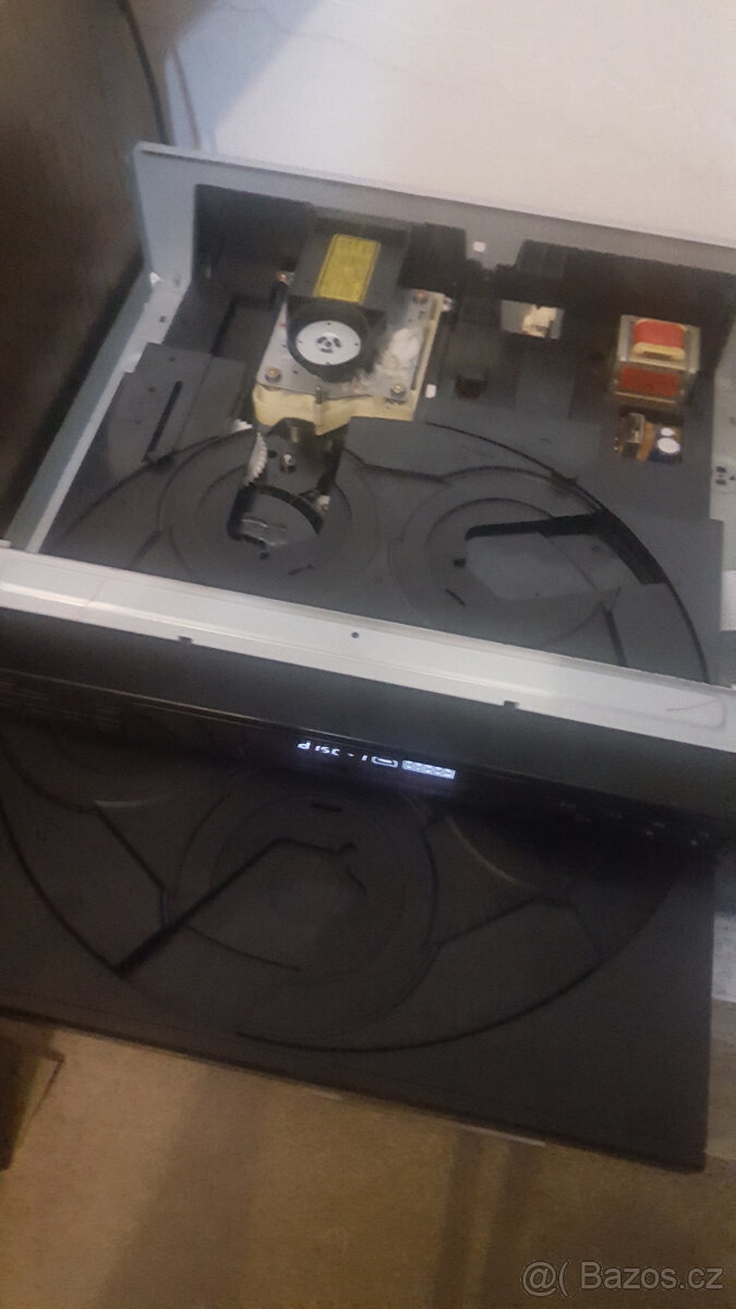 CD SONY s poruchou - 4