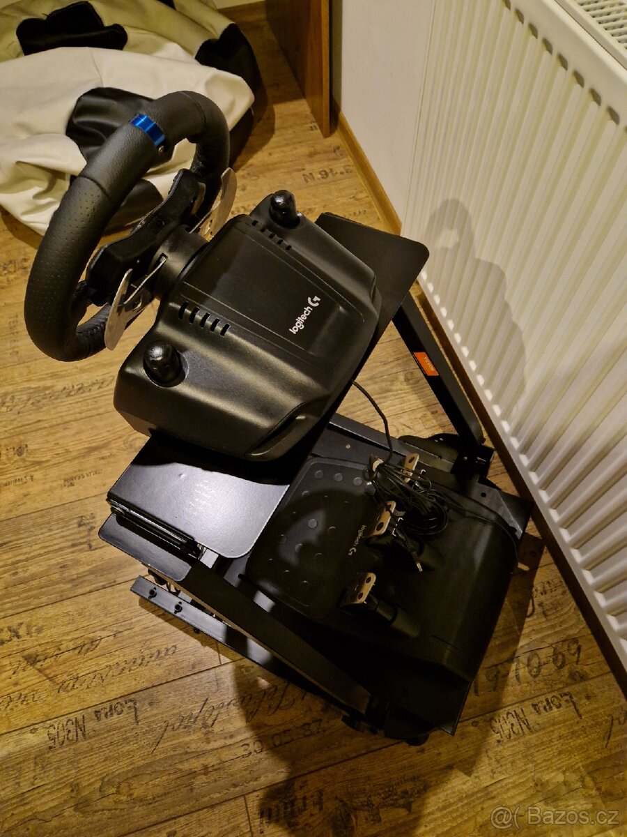 Logitech G29 Driving Force + Wheel Stand Pro - 4