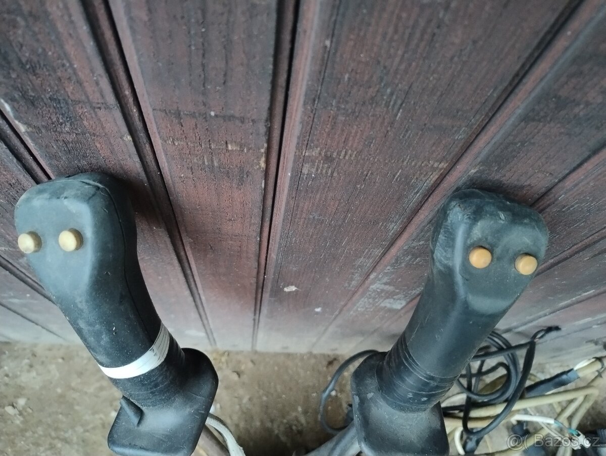 Hydraulický rozvaděč - 4