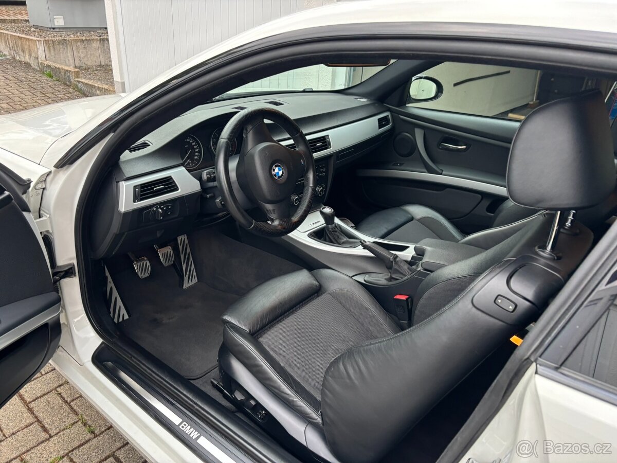 BMW 330i e92 Coupé 200kW Manual - 4